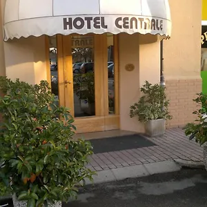 hotel-centrale-argenta.emilia-romagnahotels.net/